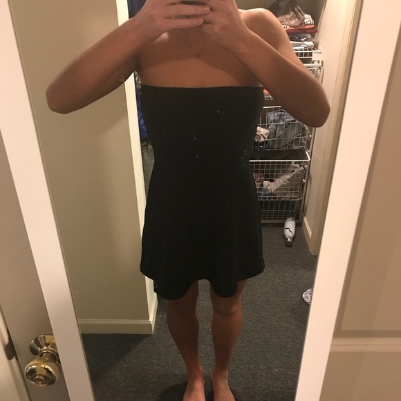 H & M Divided Black Dress - Picture 6 of 6